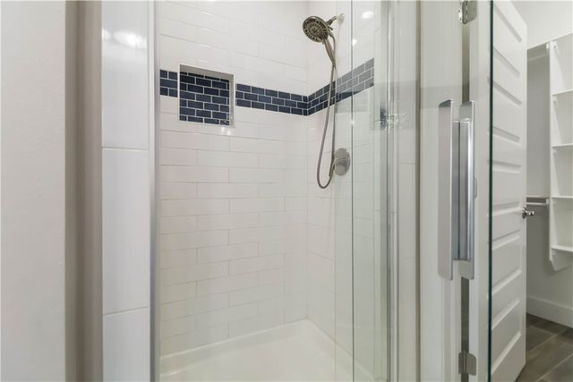 2002 Riverstone Drive, Fayetteville, AR 72701