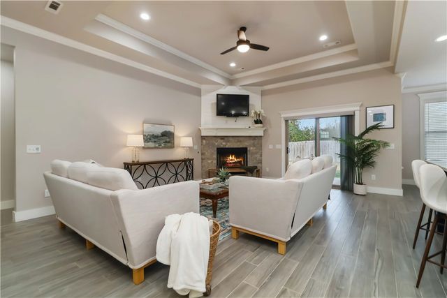 2002 Riverstone Drive, Fayetteville, AR 72701