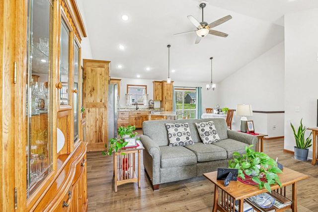 26 Dessa Rain Drive, Reedsburg, WI 53959