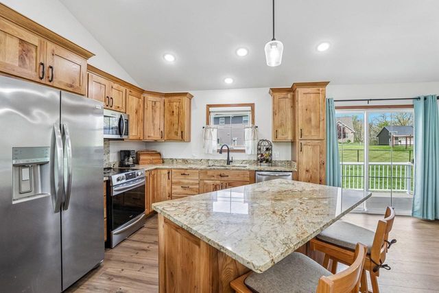 26 Dessa Rain Drive, Reedsburg, WI 53959