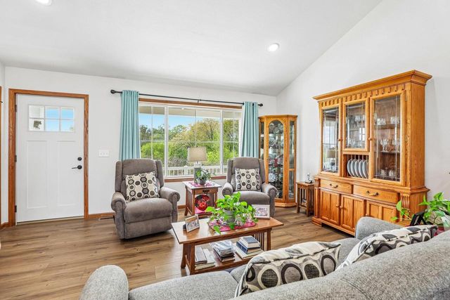 26 Dessa Rain Drive, Reedsburg, WI 53959