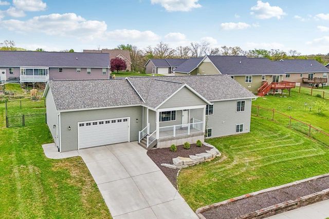 26 Dessa Rain Drive, Reedsburg, WI 53959
