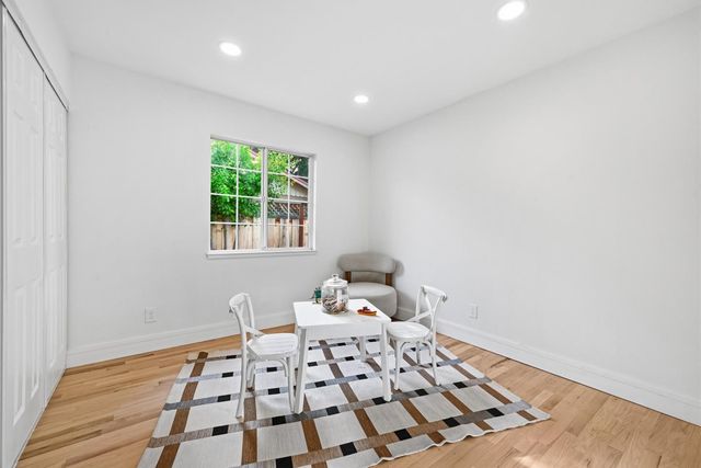 1223 Rose Avenue, Mountain View, CA 94040