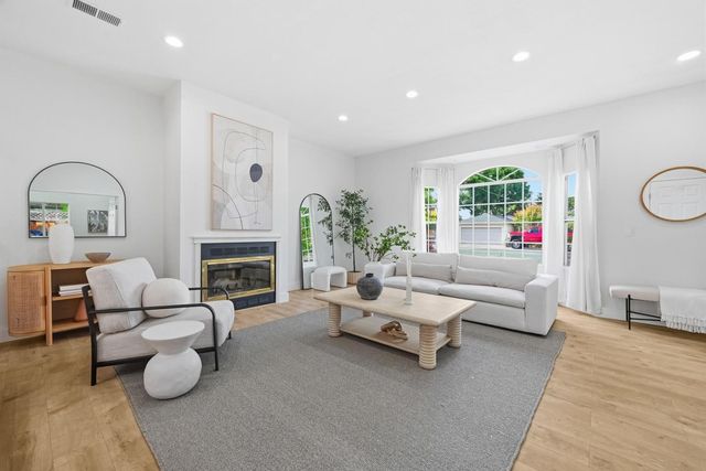 1223 Rose Avenue, Mountain View, CA 94040
