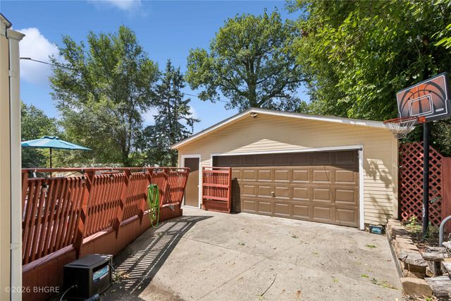 4128 9th Street, Des Moines, IA 50313
