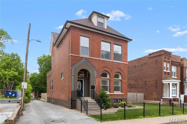 3614 California Avenue, St Louis, MO 63118