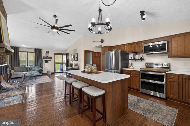 740 WHITACRE RD, Gore, VA 22637