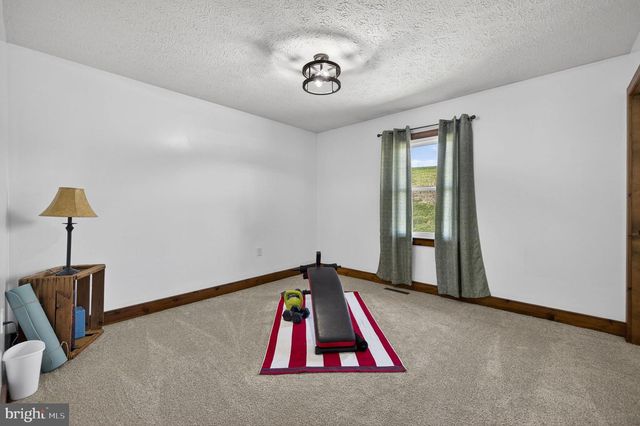 740 WHITACRE RD, Gore, VA 22637