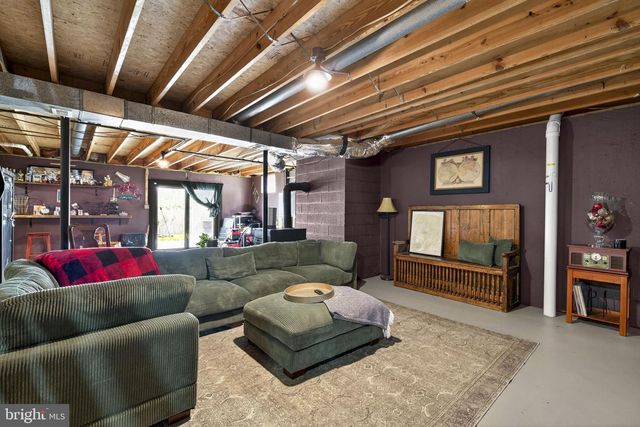 740 WHITACRE RD, Gore, VA 22637