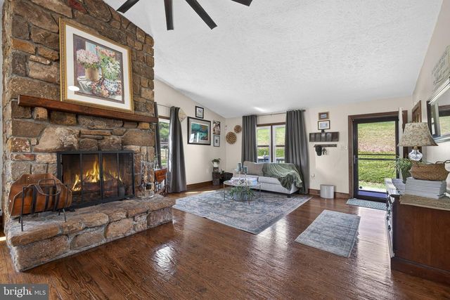740 WHITACRE RD, Gore, VA 22637
