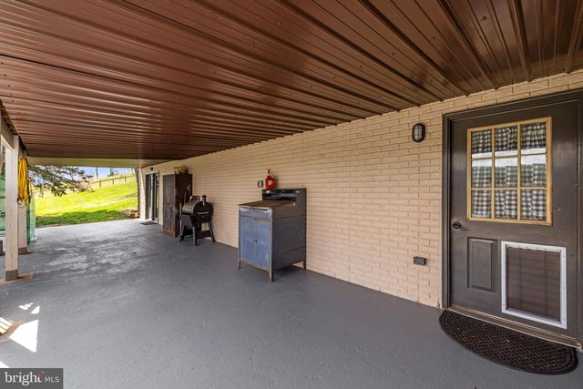 740 WHITACRE RD, Gore, VA 22637
