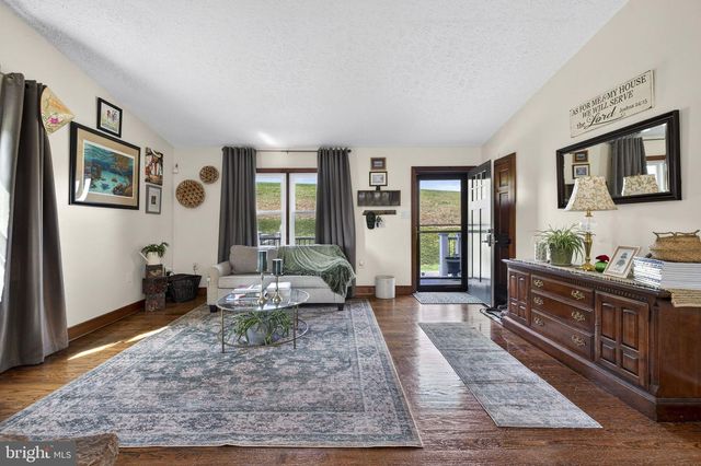 740 WHITACRE RD, Gore, VA 22637