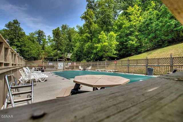 2505 Fleming Way, Sevierville, TN 37876