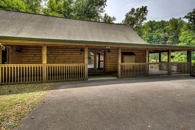2505 Fleming Way, Sevierville, TN 37876