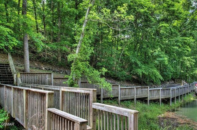 2505 Fleming Way, Sevierville, TN 37876