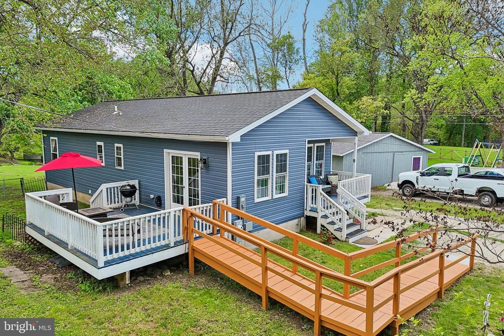 Image 20 of property listing at 2601 WESTCHESTER AVE, Ellicott City, MD 21043