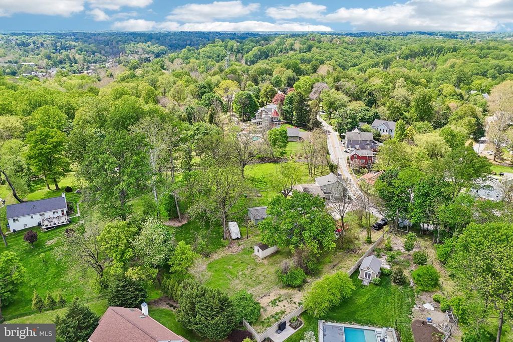 Image 23 of property listing at 2601 WESTCHESTER AVE, Ellicott City, MD 21043