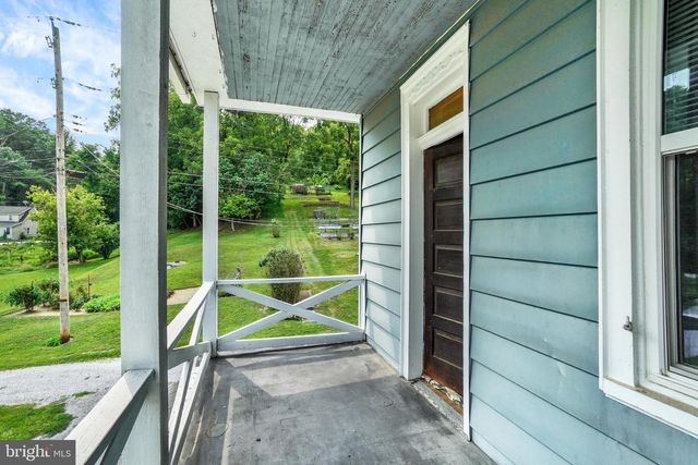 1355 BAUGHMAN LN, Seven Valleys, PA 17360