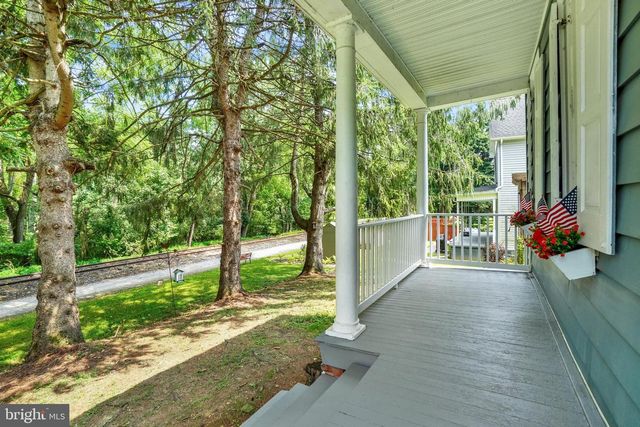 1355 BAUGHMAN LN, Seven Valleys, PA 17360