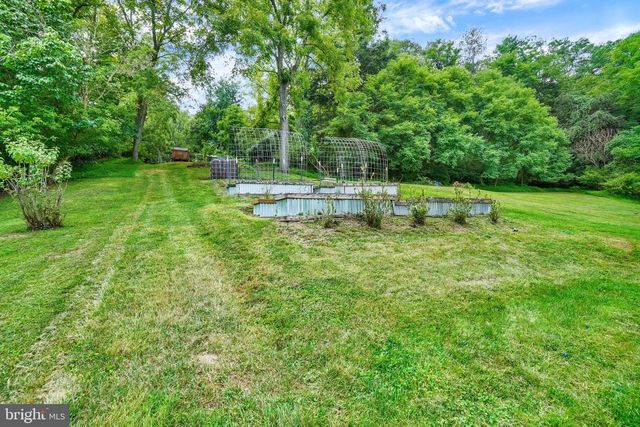 1355 BAUGHMAN LN, Seven Valleys, PA 17360