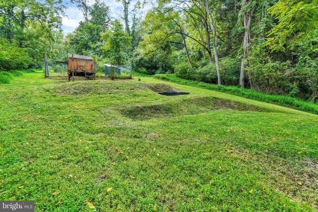 1355 BAUGHMAN LN, Seven Valleys, PA 17360