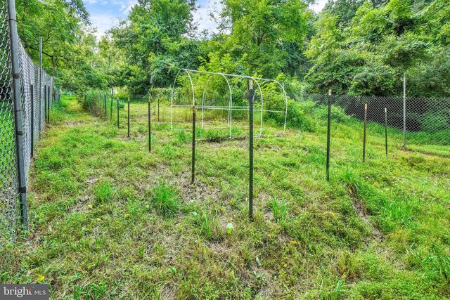 1355 BAUGHMAN LN, Seven Valleys, PA 17360