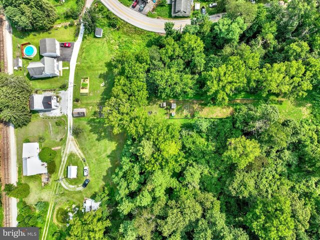 1355 BAUGHMAN LN, Seven Valleys, PA 17360
