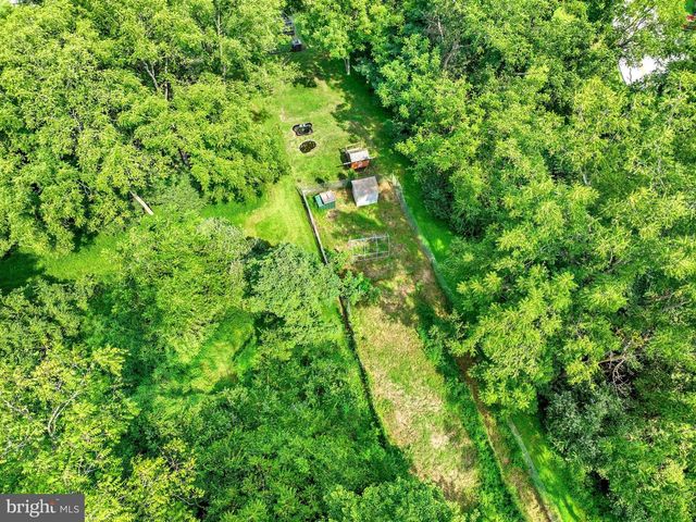 1355 BAUGHMAN LN, Seven Valleys, PA 17360