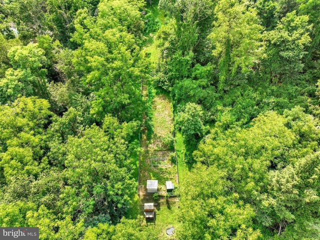 1355 BAUGHMAN LN, Seven Valleys, PA 17360