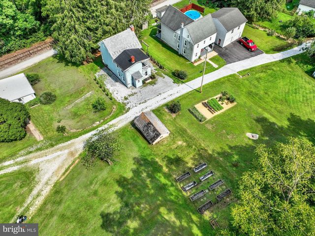 1355 BAUGHMAN LN, Seven Valleys, PA 17360