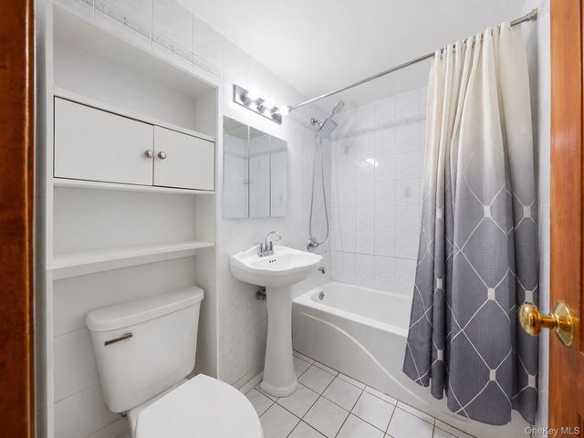 210 Brooklyn Avenue, Brooklyn, NY 11213