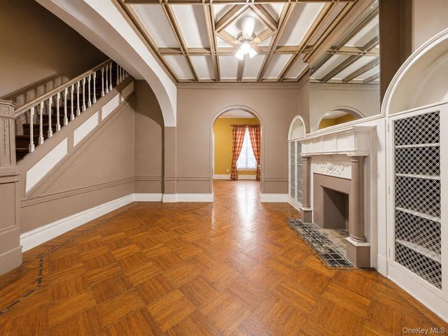 210 Brooklyn Avenue, Brooklyn, NY 11213