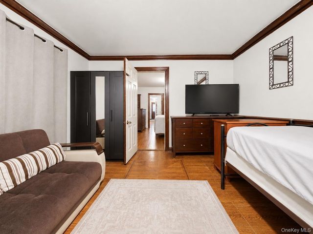 210 Brooklyn Avenue, Brooklyn, NY 11213