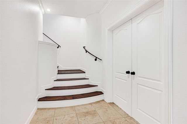 5509 Darling Street, Houston, TX 77007