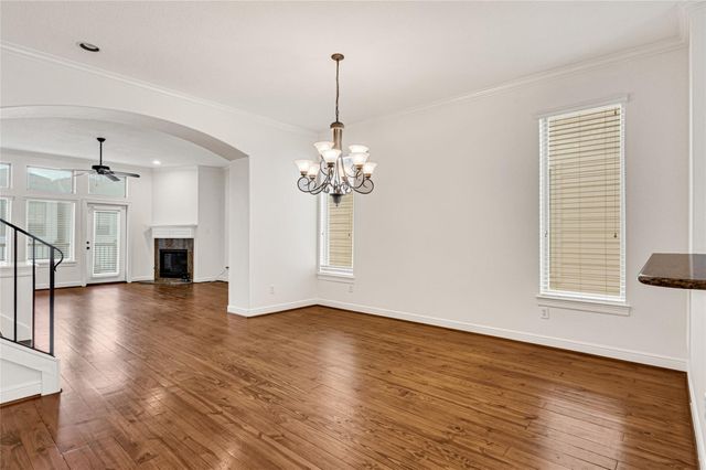 5509 Darling Street, Houston, TX 77007