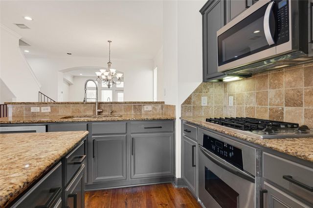 5509 Darling Street, Houston, TX 77007