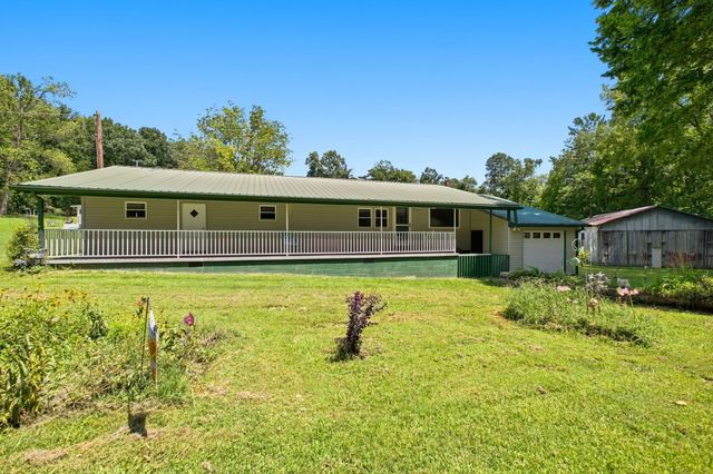 205 N Browns Ln, Portland, TN 37148