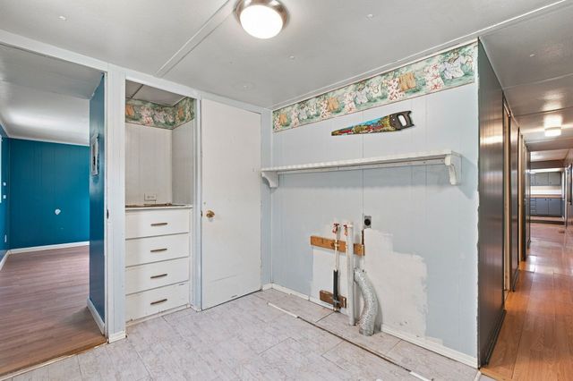205 N Browns Ln, Portland, TN 37148