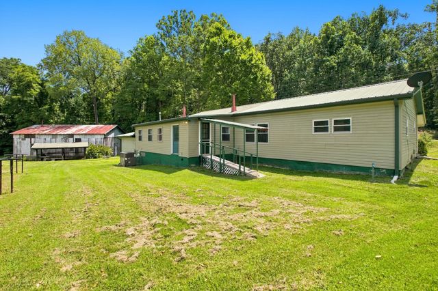 205 N Browns Ln, Portland, TN 37148