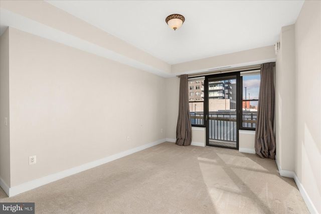 7710 Woodmont Ave Apt 513, Bethesda, MD 20814