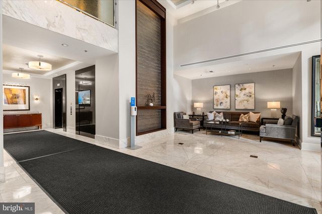 7710 Woodmont Ave Apt 513, Bethesda, MD 20814