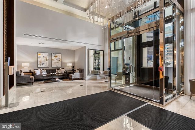 7710 Woodmont Ave Apt 513, Bethesda, MD 20814