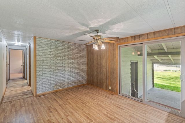 5600 Demaray Drive, Grants Pass, OR 97527