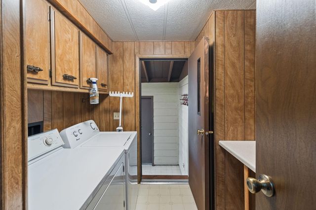 5600 Demaray Drive, Grants Pass, OR 97527