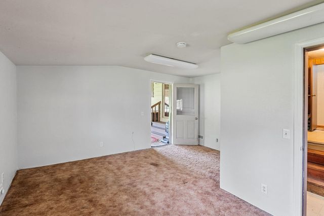 5600 Demaray Drive, Grants Pass, OR 97527