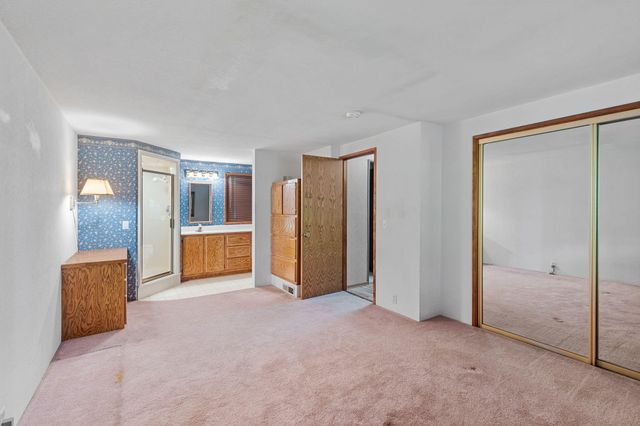 5600 Demaray Drive, Grants Pass, OR 97527