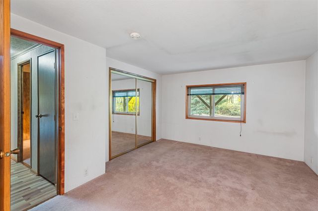 5600 Demaray Drive, Grants Pass, OR 97527