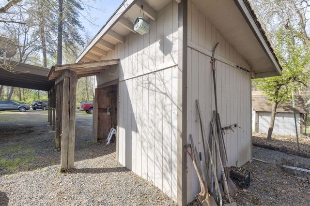 5600 Demaray Drive, Grants Pass, OR 97527