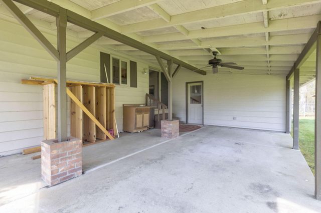 5600 Demaray Drive, Grants Pass, OR 97527