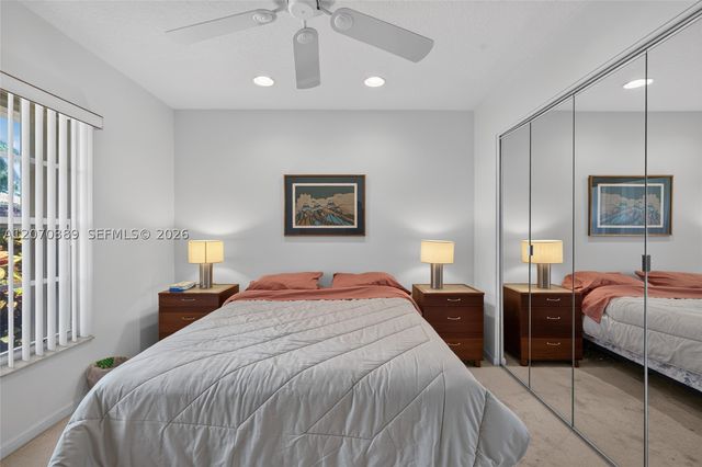 7318 Amber Falls Ln, Boynton Beach, FL 33437